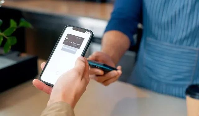 Κ. Πιερρακάκης: Στα 1000 ευρώ το όριο του IRIS μέχρι τα τέλη του έτους