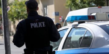 Σπάρτη: Τέσσερις κουκουλοφόροι έδεσαν, βασάνισαν και τελικά πήραν 300.000 ευρώ από ζευγάρι στο χωριό Περιστέρι