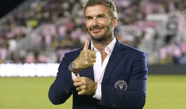 Ο David Beckham χρίστηκε ιππότης από τον βασιλιά Κάρολο Γ΄
