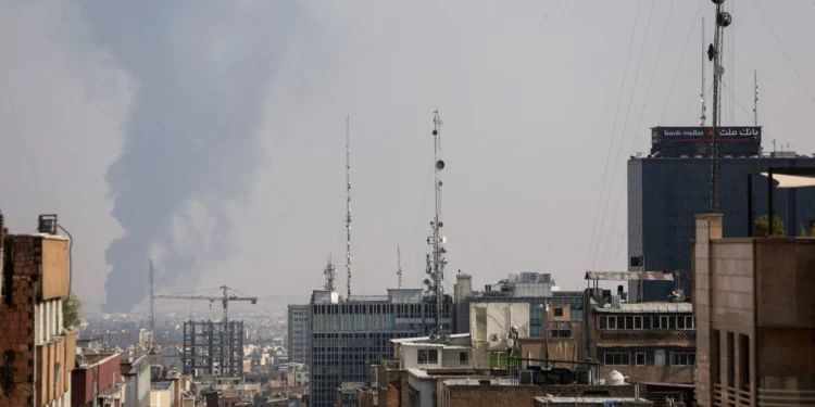Νέα επίθεση του Ισραήλ - Εκρήξεις στην Τεχεράνη
