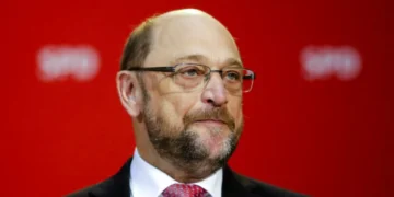 Μάρτιν Σουλτς: "Τα πράγματα πάνε καλύτερα για την Ελλάδα, όχι όμως για τους Έλληνες"