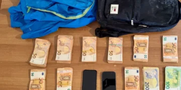 Συνελήφθησαν στην Αμοργό δύο άτομα για διάρρηξη επιχείρησης