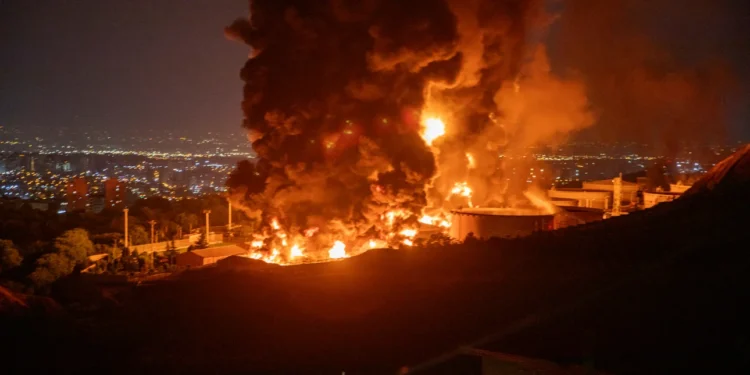 Επίθεση των ισραηλινών στο εργοστάσιο παραγωγής πυραύλων Khojir, κοντά στην Τεχεράνη