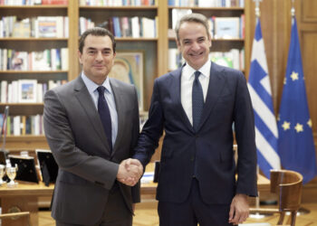 Συνάντηση Κυρ. Μητσοτάκη με τον νέο γραμματέα της ΠΕ της ΝΔ Κώστα Σκρέκα