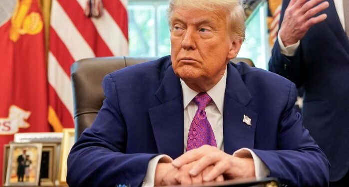 Wall Street Journal: Ο Τραμπ ενέκρινε σχέδια επίθεσης των ΗΠΑ στο Ιράν – Μένει να δώσει διαταγή