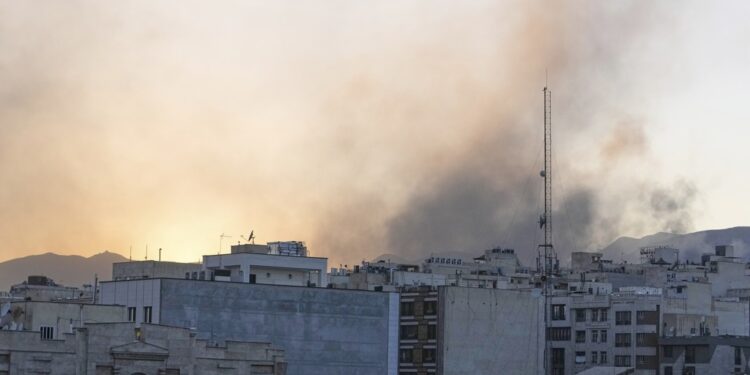 Το Ισραήλ χτύπησε νοσοκομείο στην Τεχεράνη