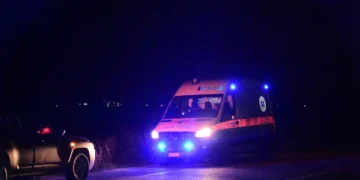 Θανατηφόρο τροχαίο στο Καλαμάκι Αγιάς - Ένας νεκρός σε αυτοκίνητο που τυλίχτηκε στις φλόγες