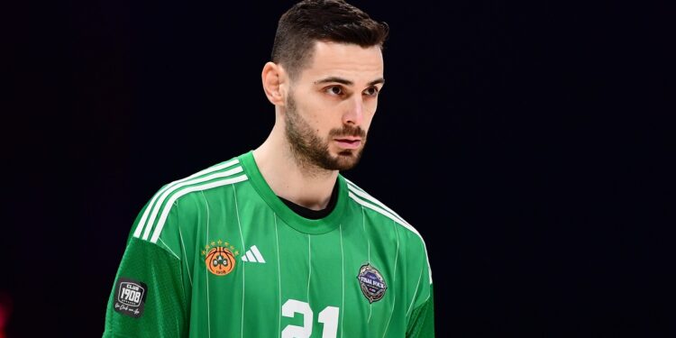 Ο Ιωάννης Παπαπέτρου ανακοίνωσε ότι σταματάει το μπάσκετ στα 31 του χρόνια