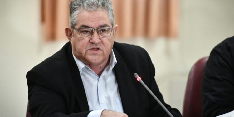 Δηλώσεις Κουτσούμπα για τη Μέση Ανατολή: «Ο κ. Μητσοτάκης μετατρέπει τον ελληνικό λαό και τη χώρα σε στόχο πιθανών πολύμορφων αντιποίνων»