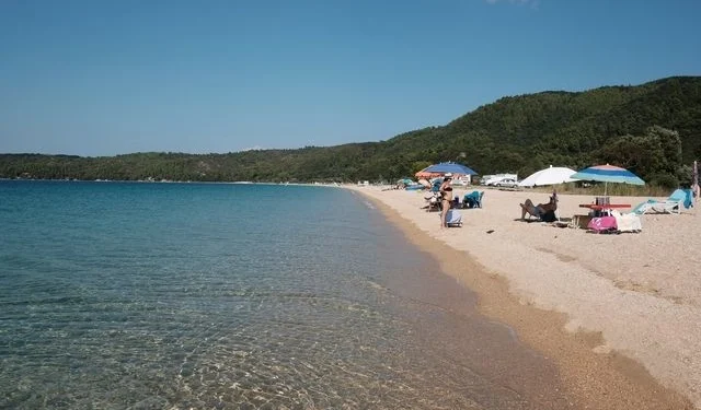 Χαλκιδική: Εξαφανίστηκε 7χρονη σε παραλία στον Αγ. Μάμα – Βρέθηκε σε απόσταση πέντε χιλιομέτρων