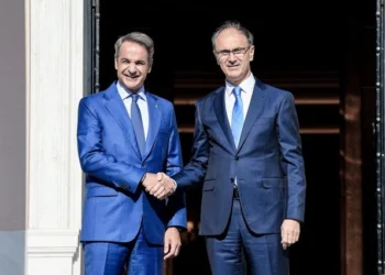 Συνάντηση Μητσοτάκη με τον πρωθυπουργό της Σερβίας Đuro Macut: "Η Ελλάδα θα συνεχίσει να στηρίζει την ευρωπαϊκή προοπτική της Σερβίας"