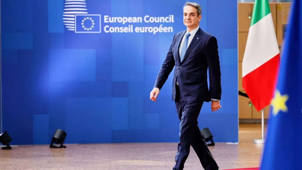 Μητσοτάκης από τη Σύνοδο Κορυφής στις Βρυξέλλες: "Να σταλεί σαφές μήνυμα στη Λιβύη για συνεργασία στο μεταναστευτικό"