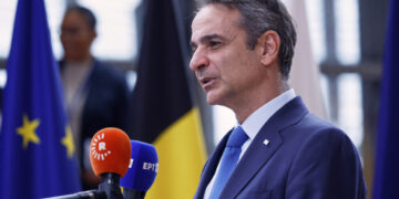 Συνέντευξη τύπου Μητσοτάκη στις Βρυξέλλες μετά το Συμβούλιο Κορυφής: «Θα χρησιμοποιήσουμε όλα τα μέσα για να μην παγιωθεί η νέα μεταναστευτική οδός»