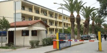 Κρήτη: Σε σοβαρή κατάσταση στο Βενιζέλειο Νοσοκομείο 39χρονος που έπεσε από μπαλκόνι στο Ηράκλειο