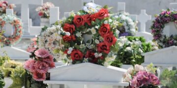 Θεσσαλονίκη: Άγριος ξυλοδαρμός 63χρονου δημοτικού υπαλλήλου από πατέρα και γιο στο Κοιμητήρια Ευόσμου κατά τη διάρκεια εκταφής