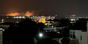 Μεγάλες πυρκαγιές στη Θεσσαλονίκη: Μέτωπα φωτιάς σε Ευαγγελισμό, Λουτρά Λαγκαδά και Νέους Επιβάτες
