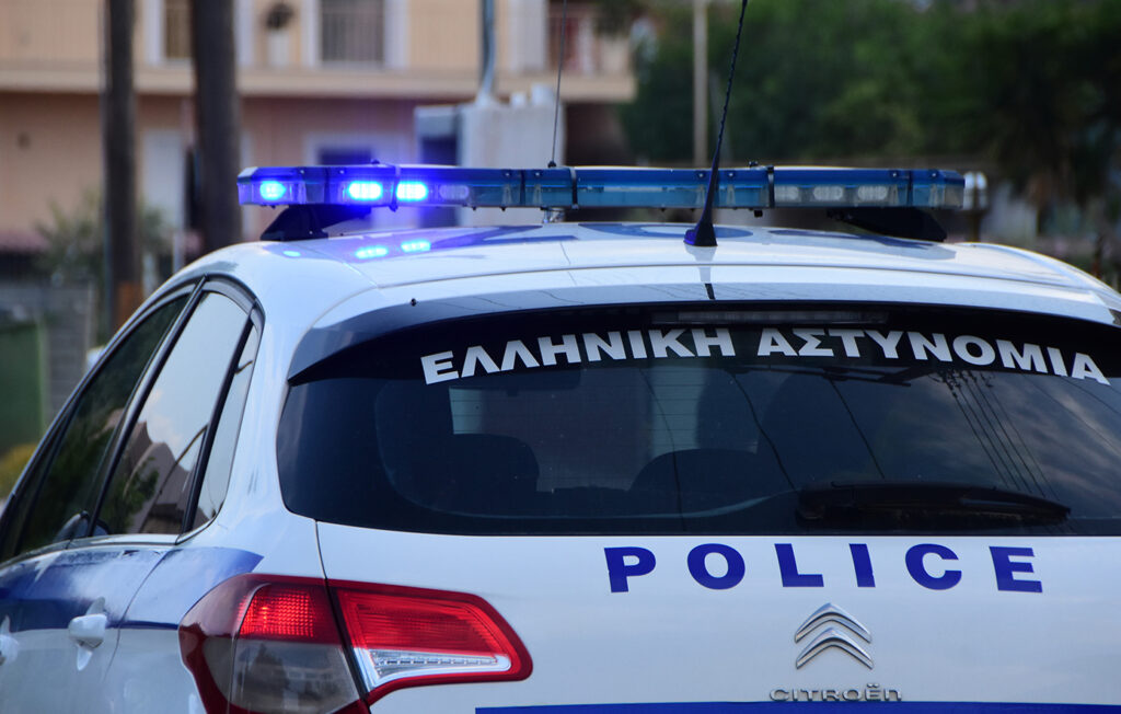 Συνελήφθησαν δύο άτομα που διακινούσαν ναρκωτικά στις Αχαρνές χρησιμοποιώντας παιδιά για τσιλιαδόρους