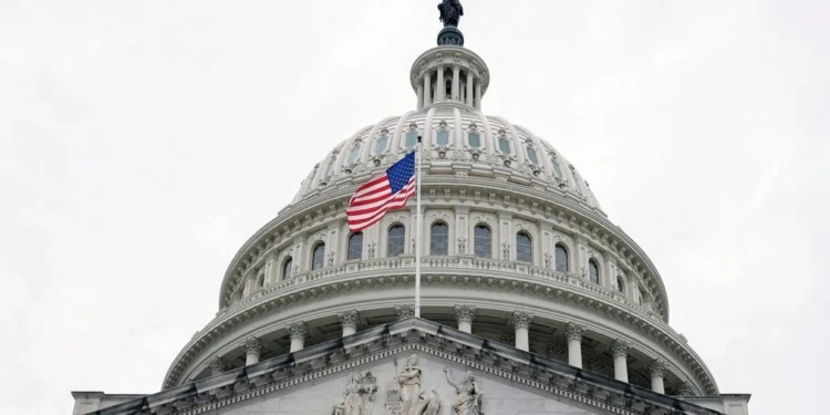 ΗΠΑ: Η Γερουσία έδωσε «πράσινο φως» στον Τραμπ να βομβαρδίζει το Ιράν χωρίς την έγκριση του Κογκρέσου