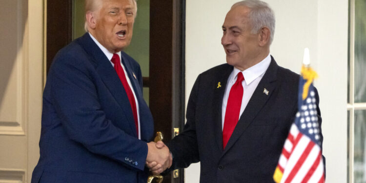 Ντόναλντ Τραμπ: Ο Νετανιάχου είναι «ήρωας πολέμου» – Δεν θα ανεχτούμε τη συνέχιση της δίκης του