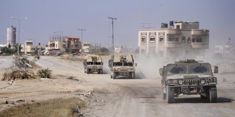 Γάζα: Ο ισραηλινός στρατός κάλεσε τους κατοίκους να εκκενώσουν περιοχές στο βόρειο τμήμα του θύλακα