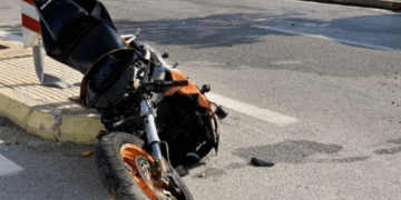 Χαλκιδική: Θανατηφόρο τροχαίο στη Συκιά - Νεκρός 19χρονος μοτοσικλετιστής