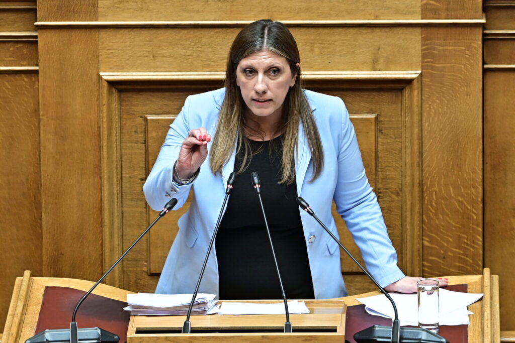 Ζωή Κωνσταντοπούλου κατά της κυβέρνησης στη Βουλή: "Καραμπινάτη περίπτωση συγκάλυψης το έγκλημα του ΟΠΕΚΕΠΕ – Κοροϊδεύετε τον εαυτό σας ότι θα καταφέρετε να μην ελεγχτείτε"