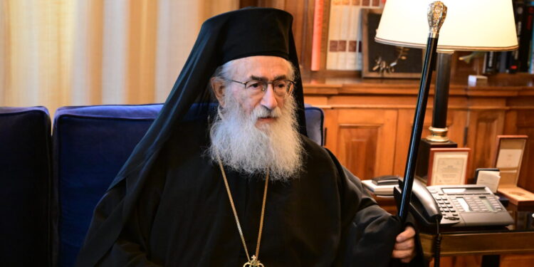 Μονή Σινά: Ο Αρχιεπίσκοπος Δαμιανός καταγγέλλει πραξικόπημα και απόπειρα καθαίρεσής του