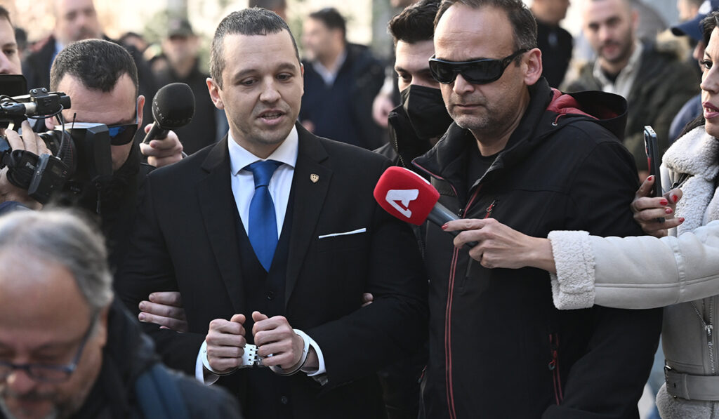 Η εισαγγελέας Εφετών ζητά από το Δικαστικό Συμβούλιο την αποφυλάκιση του Ηλία Κασιδιάρη