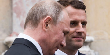 Τηλεφωνική Μακρόν με τον Πούτιν - Η πρώτη επικοινωνία τους από το 2022