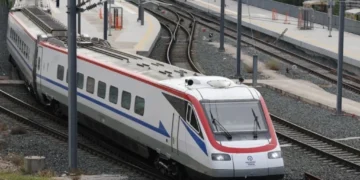 Hellenic Train: Ακινητοποιήθηκαν αμαξοστοιχίες λόγω πυρκαγιάς στο τμήμα Α. Λιόσια  – Λουτροπύργου το βράδυ της Τετάρτης