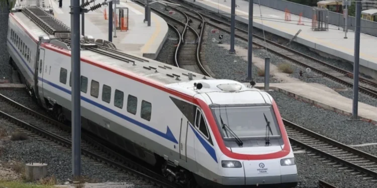Hellenic Train: Ακινητοποιήθηκαν αμαξοστοιχίες λόγω πυρκαγιάς στο τμήμα Α. Λιόσια  – Λουτροπύργου το βράδυ της Τετάρτης