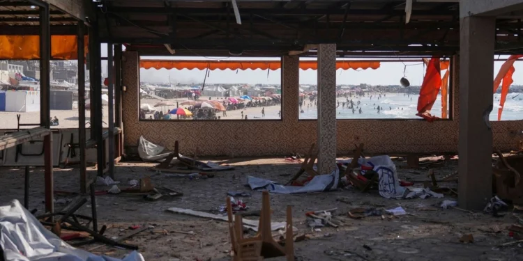 Το Ισραήλ χρησιμοποίησε βόμβα μαζικής καταστροφής κατά παραθαλάσσιας καφετέριας στη Γάζα, όπου βρίσκονταν εκατοντάδες άμαχοι