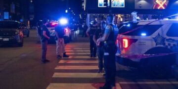 Νέο μακελειό στις ΗΠΑ: Τουλάχιστον τρεις νεκροί και 16 τραυματίες από πυροβολισμούς στο Σικάγο