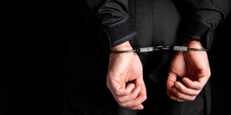 Συνελήφθη 66χρονος στο Μαρούσι για απάτη – Πωλούσε ανύπαρκτα αυτοκίνητα σε δημοφιλείς πλατφόρμες, έπαιρνε προκαταβολές και εξαφανιζόταν