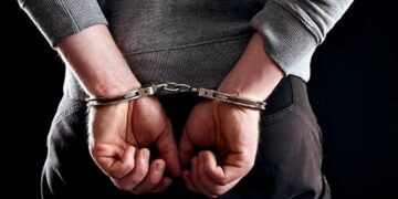 Θεσσαλονίκη: Η αστυνομία συνέλαβε έναν 43χρονο και μια 29χρονη για διαρρήξεις καταστημάτων και οικιών