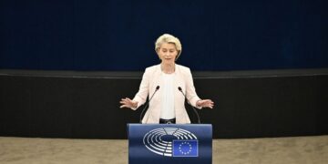 Ούρσουλα φον ντερ Λάιεν : Την Πέμπτη στην ολομέλεια του ευρωκοινοβουλίου η ψηφοφορία για την πρόταση μομφής