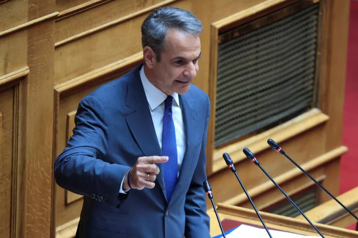 Παρέμβαση Μητσοτάκη στη Βουλή: "Αναστέλλονται οι εξετάσεις ασύλου για 3 μήνες για μετανάστες από τη Β. Αφρική - Όποιος εισέρχεται παράνομα θα συλλαμβάνεται "