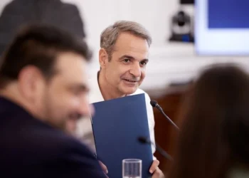 Νομοσχέδιο για την πειθαρχική δικαιοσύνη στο Δημόσιο: Πειθαρχικό παράπτωμα η άρνηση αξιολόγησης