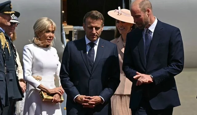 Συνεχίζονται οι αμήχανες στιγμές για το ζεύγος Μακρόν – Η Μπριτζίτ αγνόησε επιδεικτικά τον Εμανουέλ