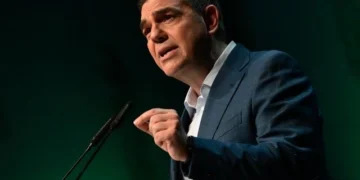 Αλέξης Τσίπρας: "Εγώ δεν είμαι λερωμένος, ο Μητσοτάκης μπορεί να πει το ίδιο; - Μετά την ύβρη έρχεται η Νέμεσις"