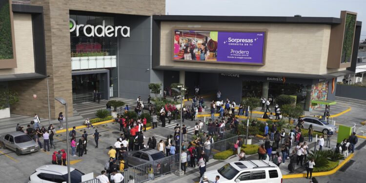 Ισχυροί σεισμοί στην Γουατεμάλα: Τουλάχιστον δύο νεκροί