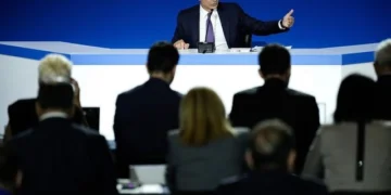 Πακέτο ΔΕΘ: Η κυβέρνηση μελετά μειώσεις φόρων και μέτρα για στεγαστικό