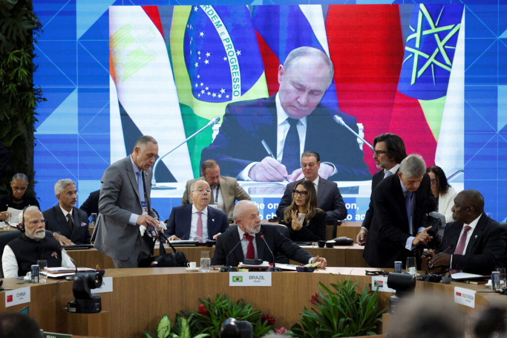 Βλαντιμίρ Πούτιν στη σύνοδο των BRICS: «Η εποχή της φιλελεύθερης παγκοσμιοποίησης είναι ξεπερασμένη»