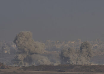 Νέα ισραηλινά πλήγματα στη Γάζα την Κυριακή - 43 νεκροί