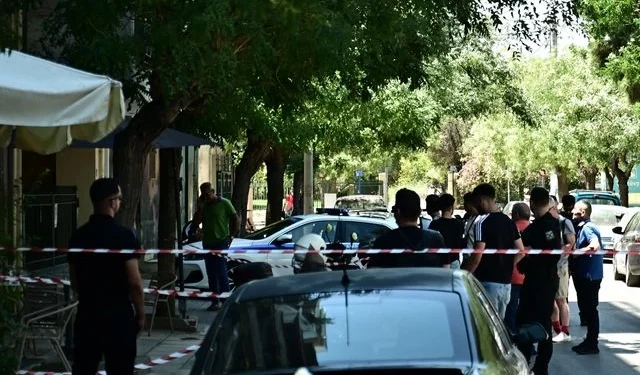 Πανικός στον Κολωνό: Πυροβολισμοί σε καφετέρια- Δύο τραυματίες