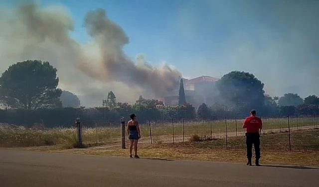 Συνελήφθη αγρότης για τη μεγάλη φωτιά στο Αλιβέρι της Εύβοιας