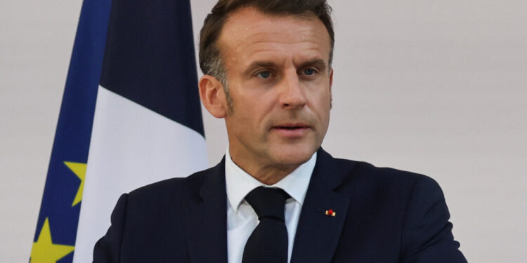 Ο Μακρόν ανακοίνωσε επιπλέον στρατιωτικές δαπάνες 6,5 δισ. ευρώ