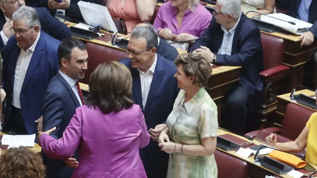 ΟΠΕΚΕΠΕ: Κατατέθηκε από ΣΥΡΙΖΑ και Νέα Αριστερά κοινό αίτημα με 37 υπογραφές για προανακριτική για Βορίδη και Αυγενάκη