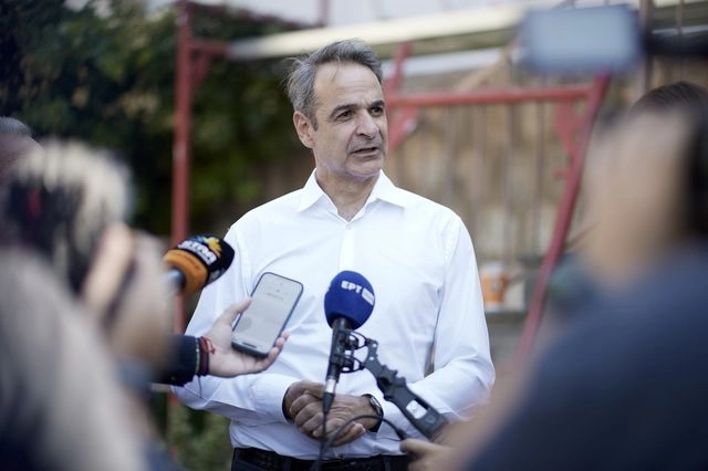 Κ. Μητσοτάκης στην περιοδεία του στο Καρπενήσι: "Σε ένα περιβάλλον αστάθειας δεν χρειαζόμαστε πόλωση, λογικές εξολόθρευσης του αντιπάλου και ποινικοποίησης της πολιτικής ζωής”