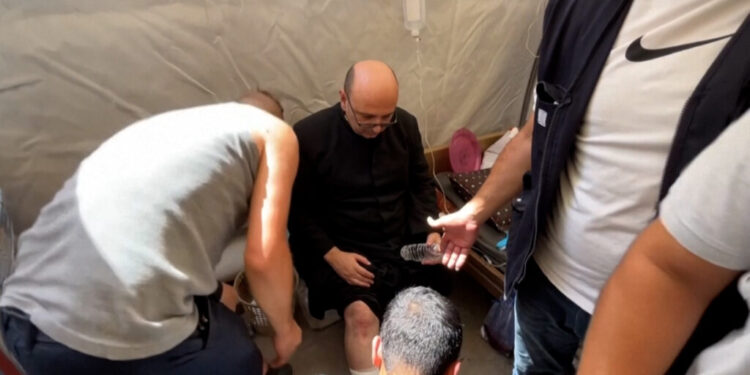 Οι ισραηλινοί χτύπησαν καθολική εκκλησία στη Γάζα - Δύο γυναίκες νεκρές